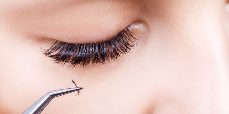 Tips to Extend the Life of Your Eyelash Extensions